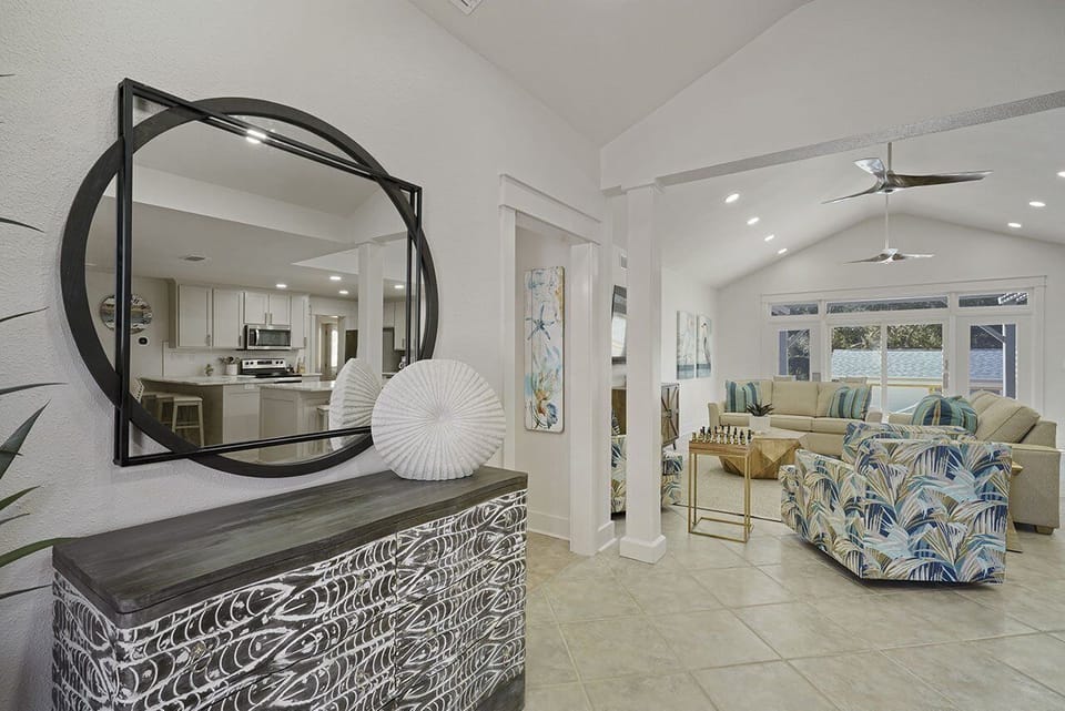 Frangista Jewel - Miramar Beach - Entry Way