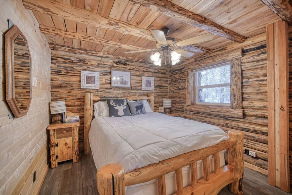 Downstairs Queen  Bedroom