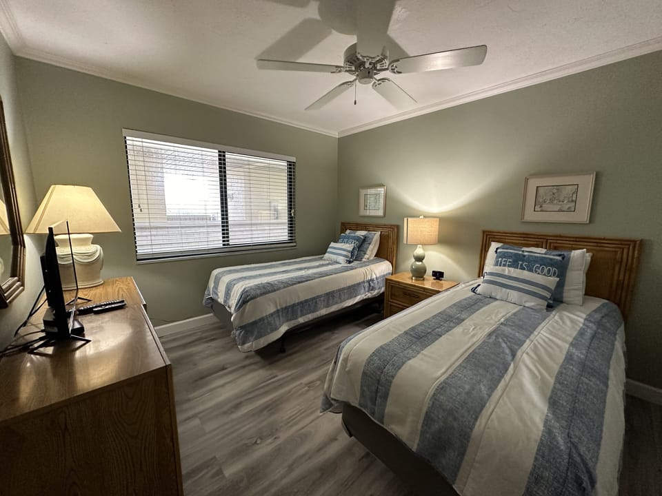2-305 Guest Bedroom
