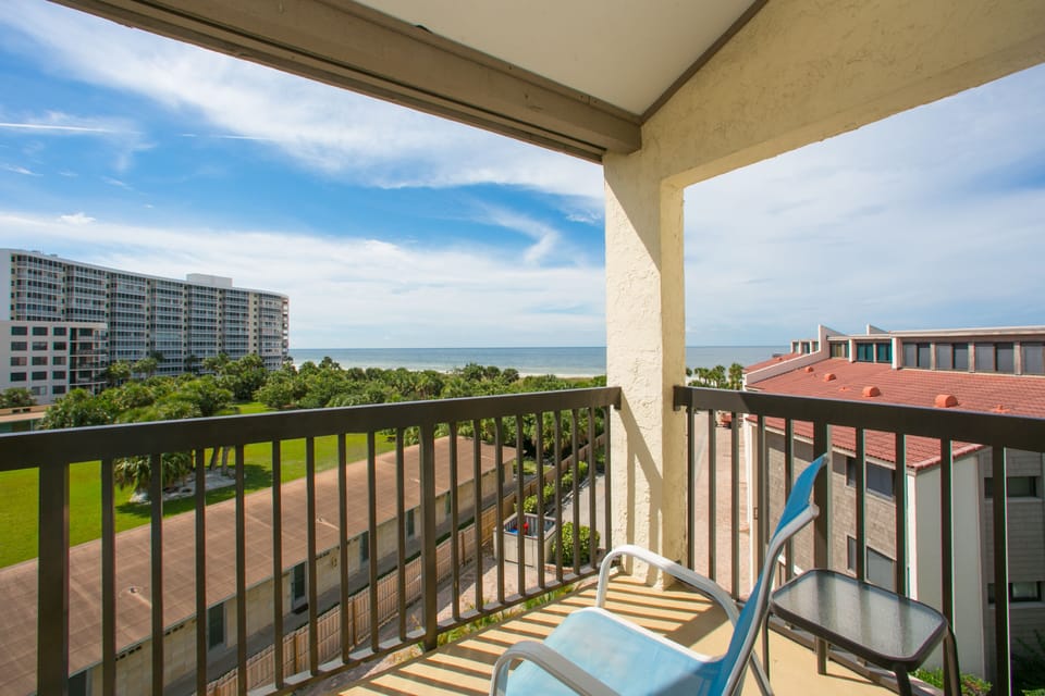 2-400 Side Lanai