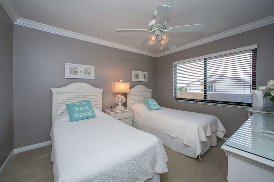 2-406 Guest Bedroom