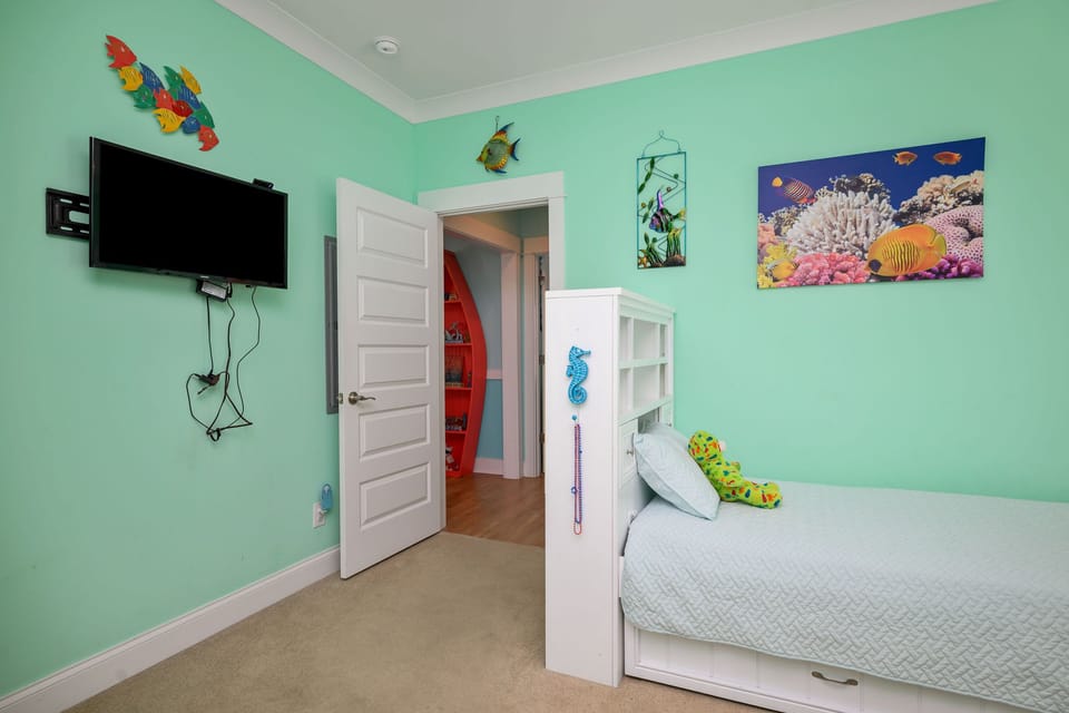Bedroom #3 - West