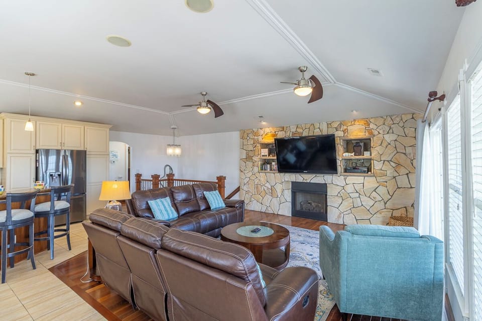 Top Level Living Area