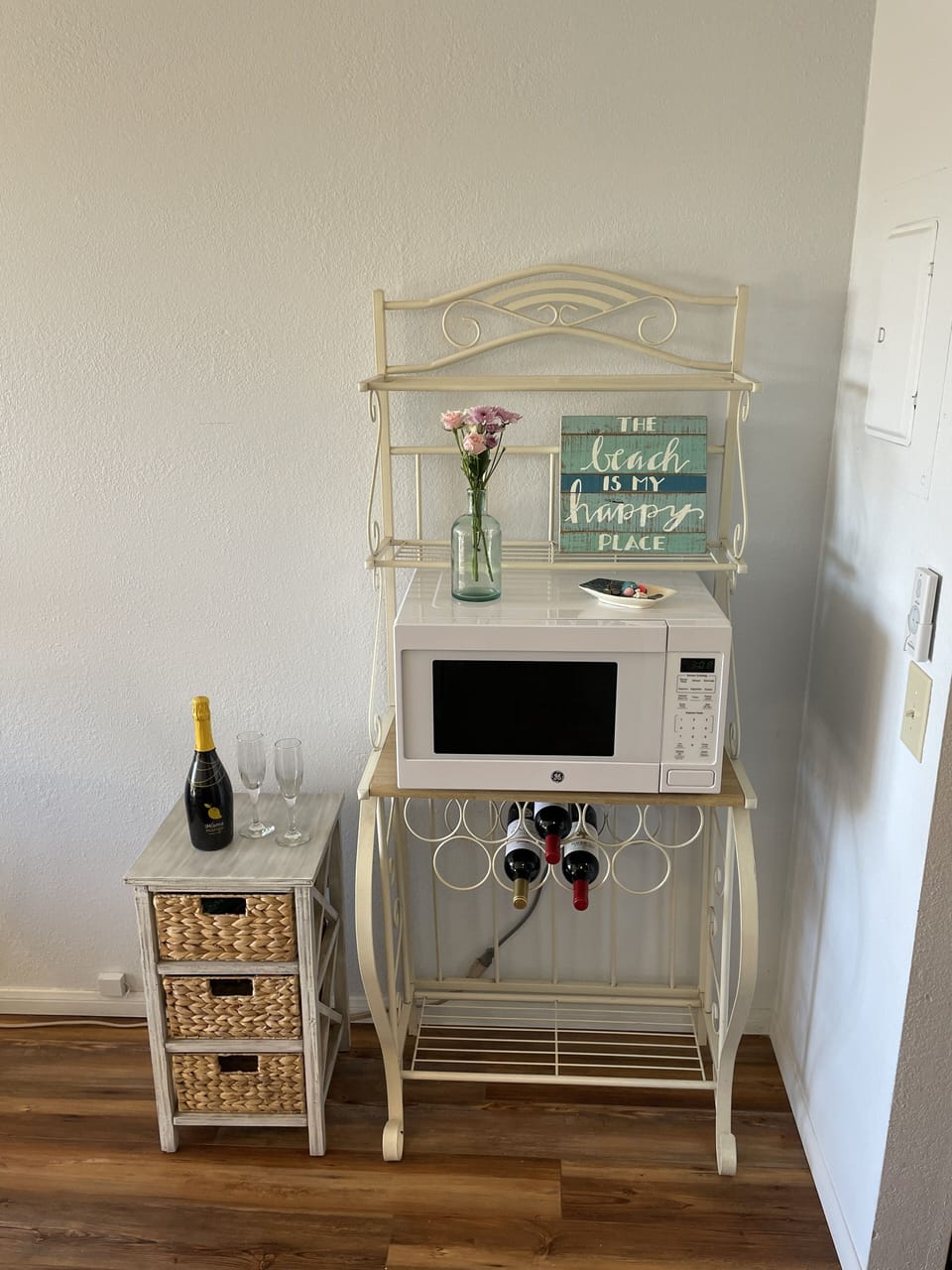 Microwave and Storage
