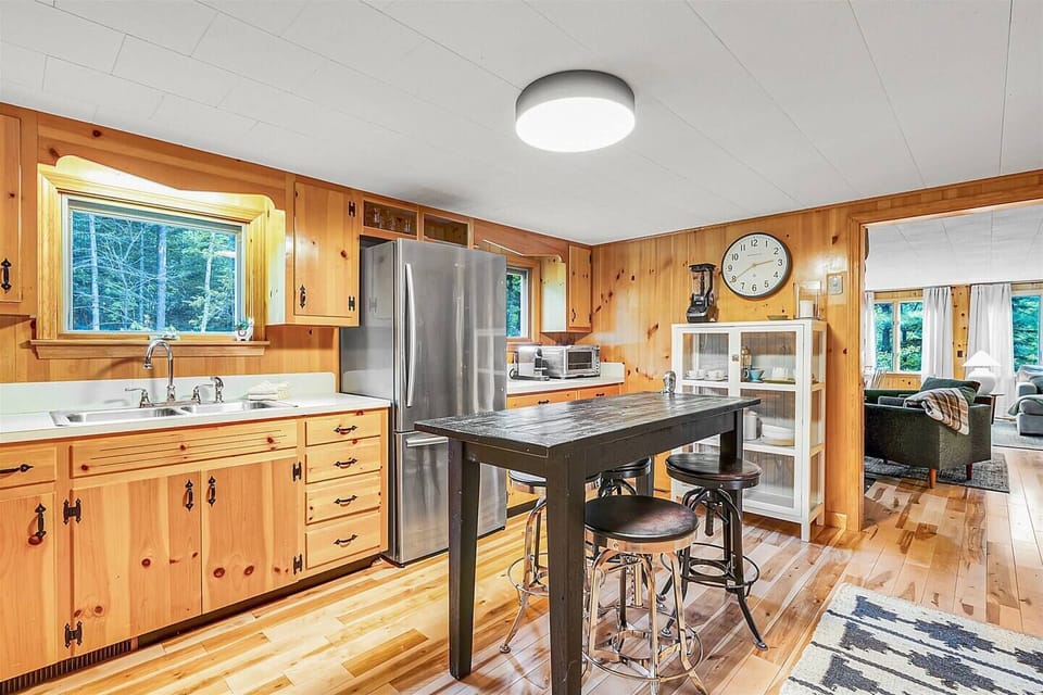 Our kitchen has all that you will need (and likely more) to feel right at home.