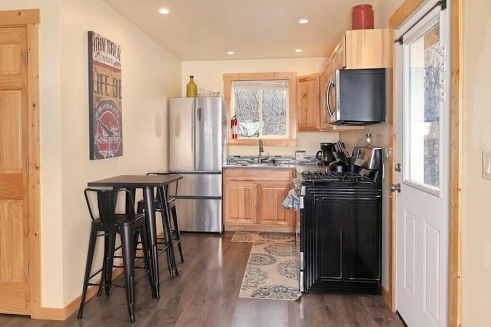 Full Kitchen

