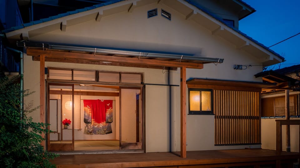 Geisha House at night