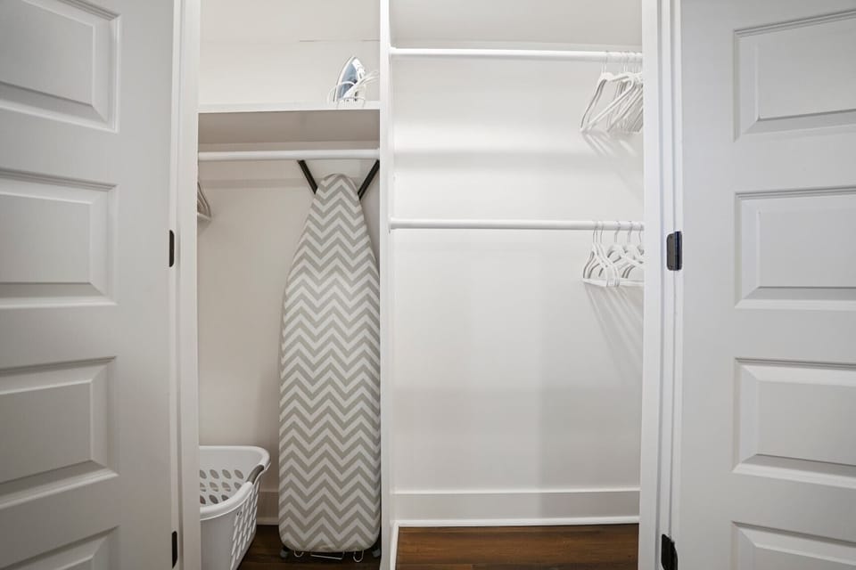 Primary Bedroom, Walk-in Closet