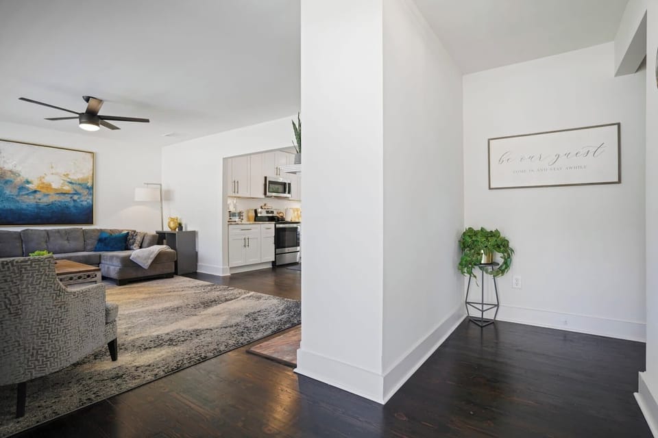Open Concept Living & Kitchen Area