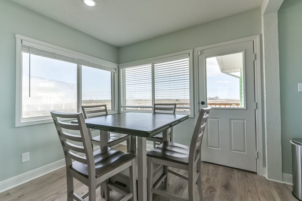 Breakfast Nook