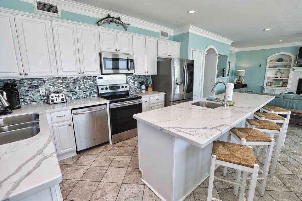 Huge island kitchen counter