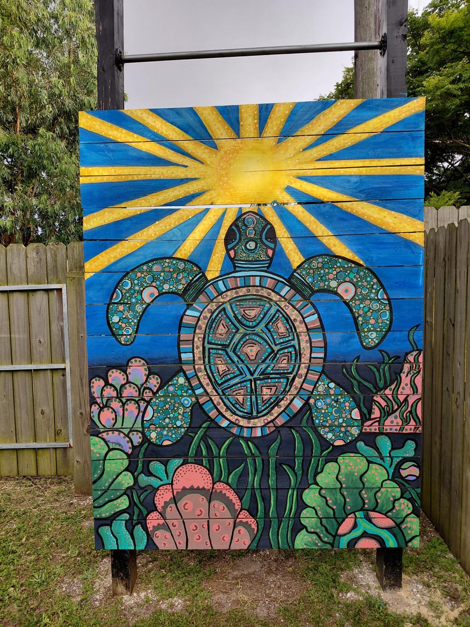 Large mural in back  perfect for selfies and photo ops!
