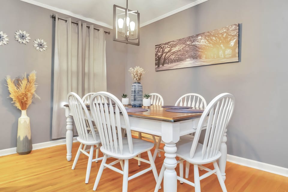Dinning Table