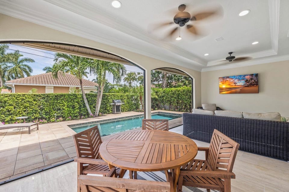 Backyard Outdoor Oasis