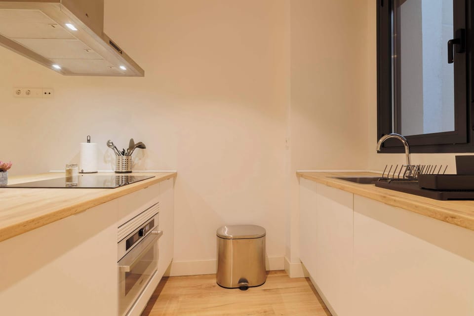 Spacious kitchen and modern
