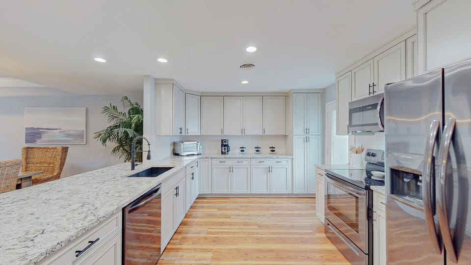 Fully Stocked Kitchen