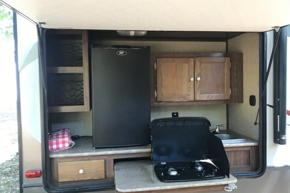 Fully equipped outdoor kitchen.