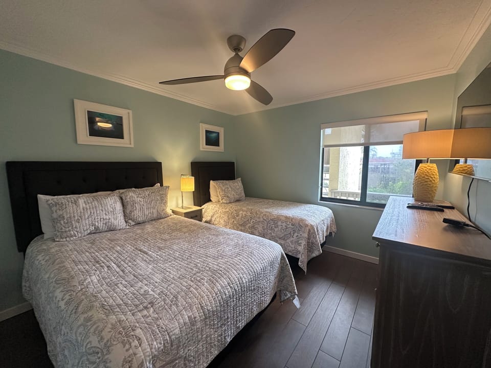 5-100 Guest Bedroom