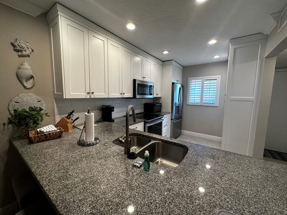 5-109 Kitchen