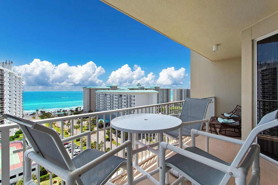 Ariel1201 Balcony Alt