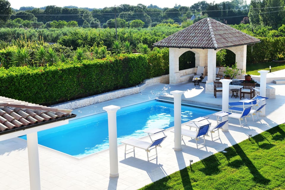 Holiday Home Swimming Pool
