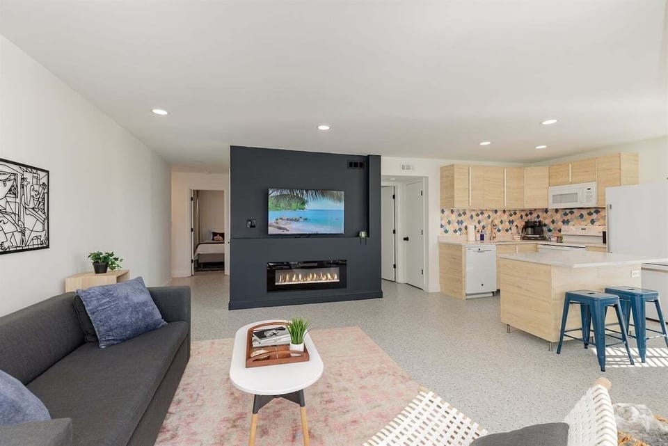 An open living space that makes it easy to settle in after golf or time by the ocean.