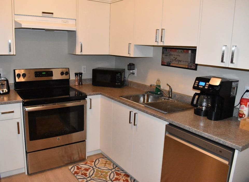 furnished kitchen.