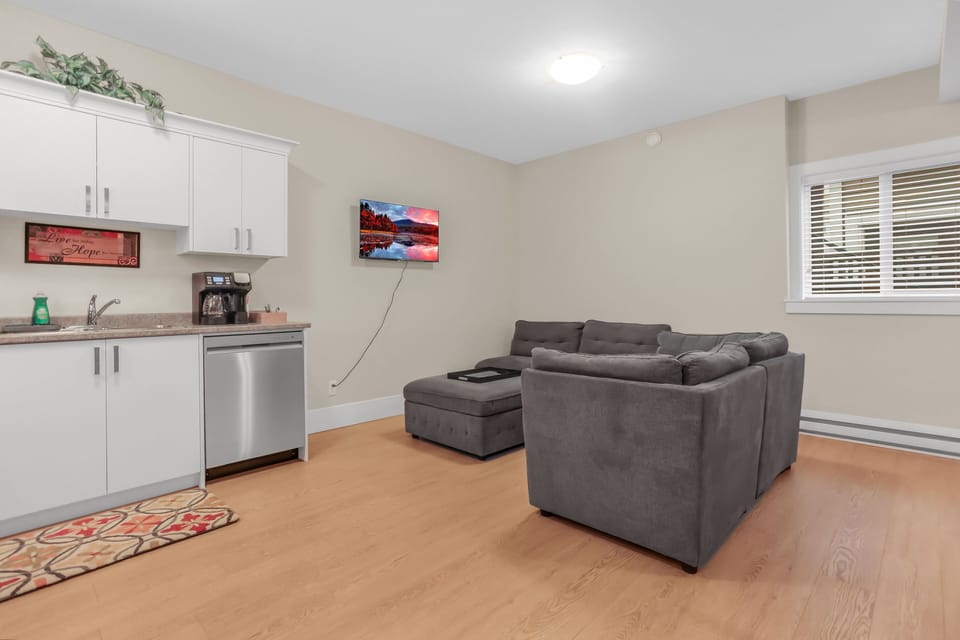 living room photo 2