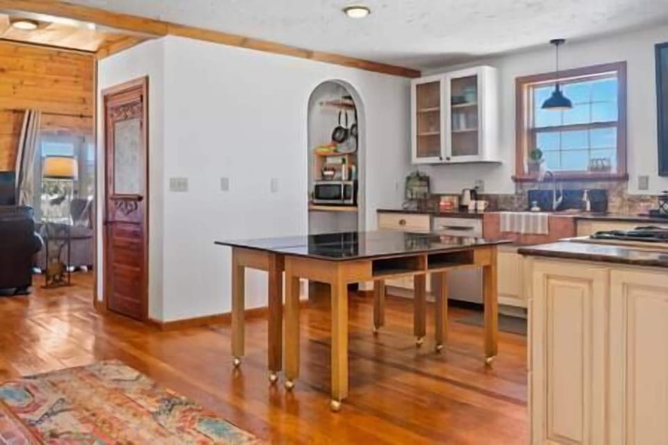 Kitchen (1)