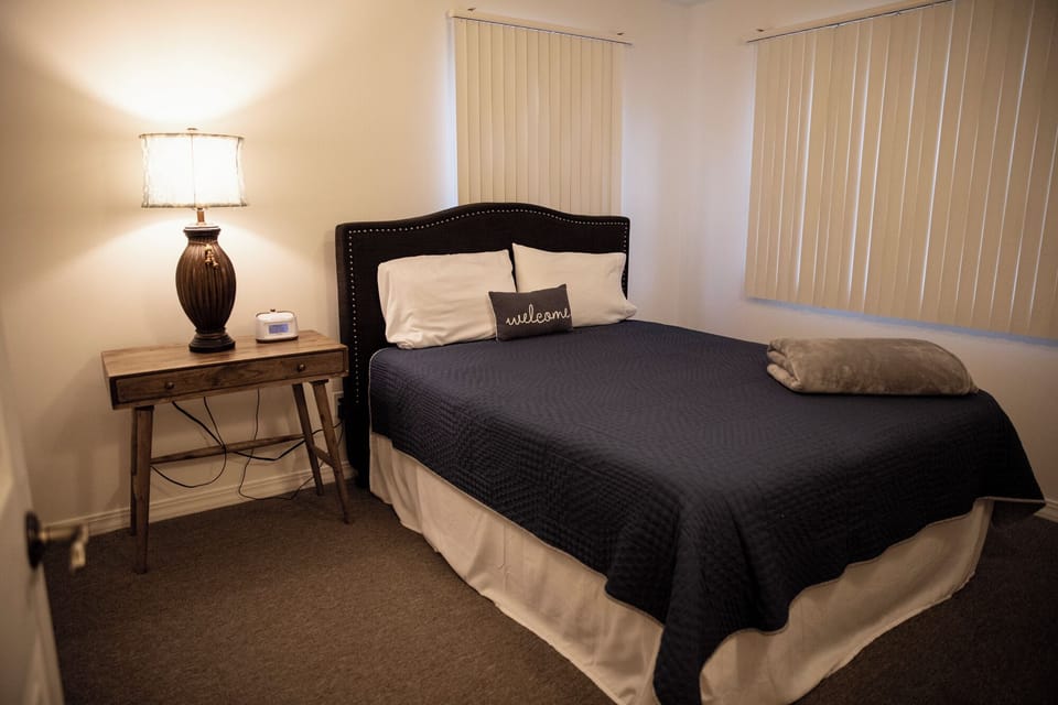 30120queen20bedroom