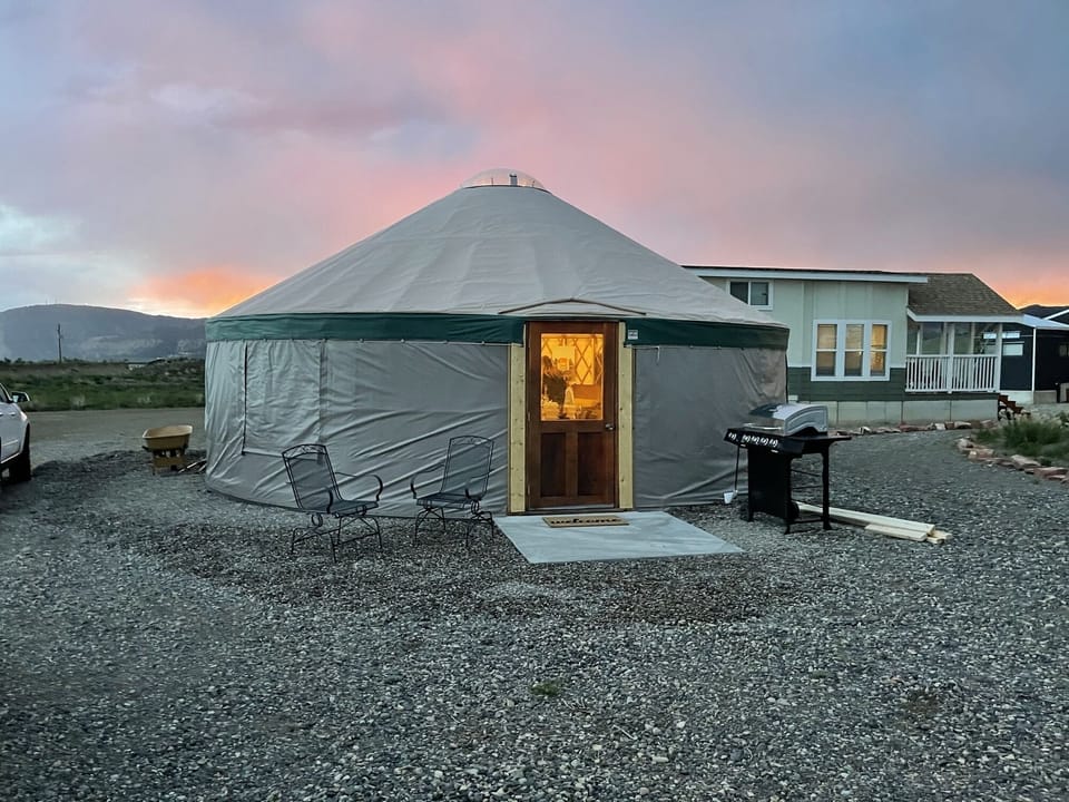 Yurt20Exterior201