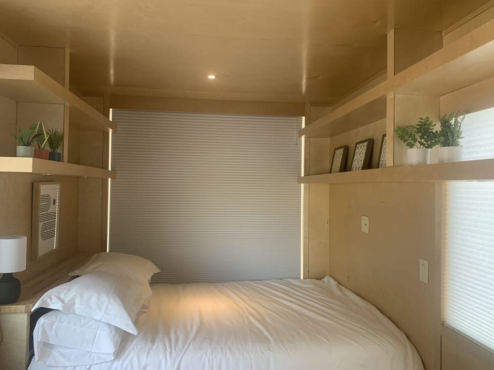 Tiny20520Interior204