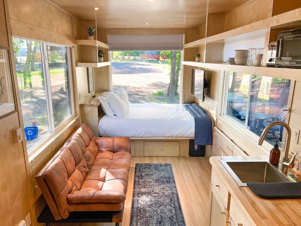 Tiny20620interior201