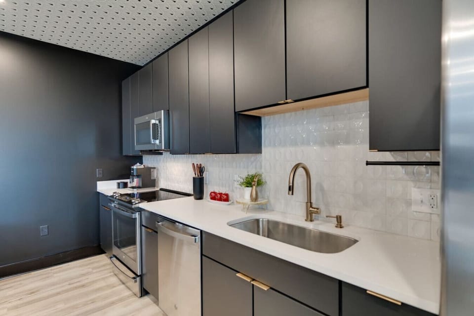 Kitchen sink