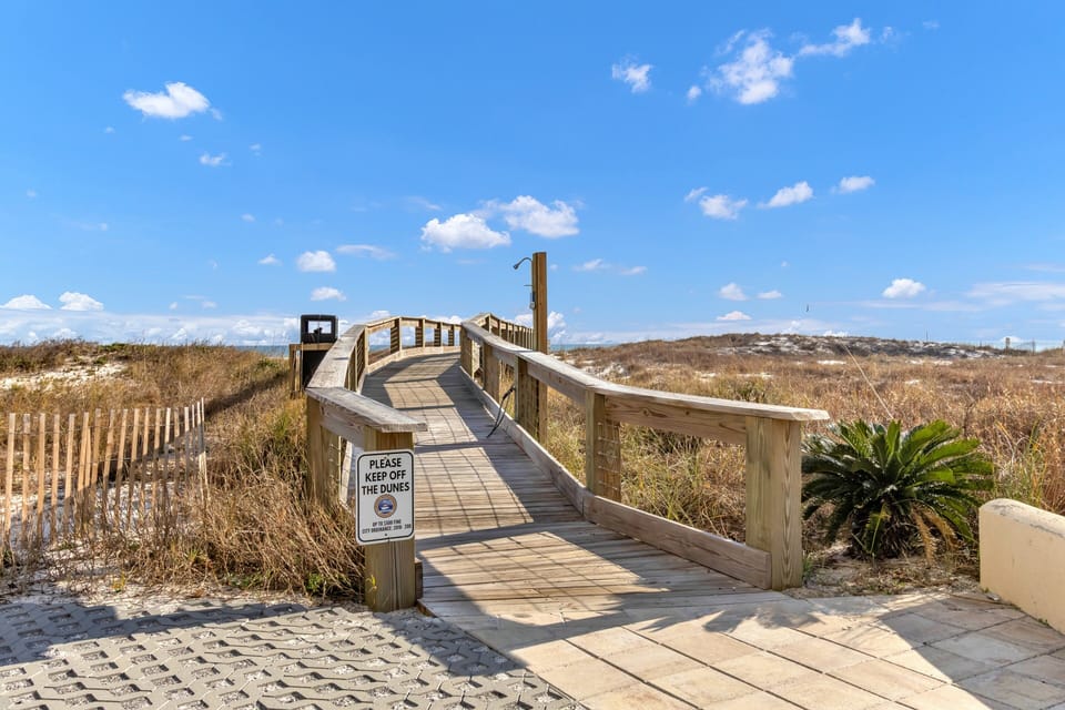 Perdido Dunes 30. 2 Bedroom 2 Bathroom. Sleeps 6. Orange Beach, AL Managed by Island Rentals