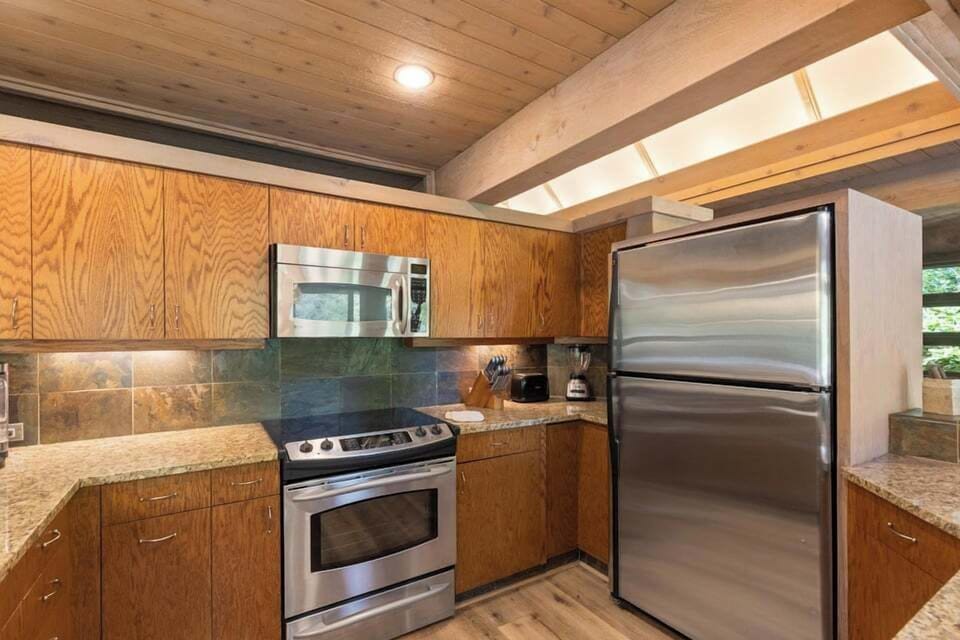 Kitchen-Main Level