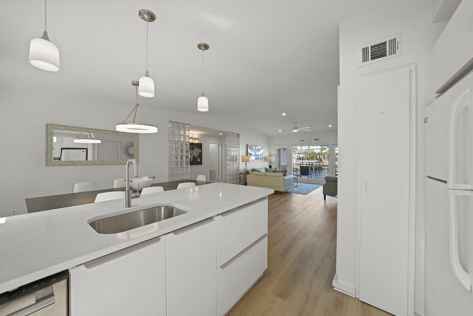 The Boat House - Holiday Isle - Kitchen