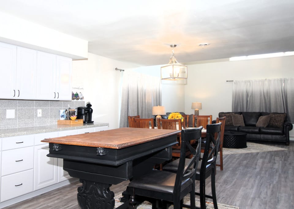 READY-TO-COOK-IN KITCHEN WITH EVERYTHING YOU NEED TO MAKE FAMILY MEALS