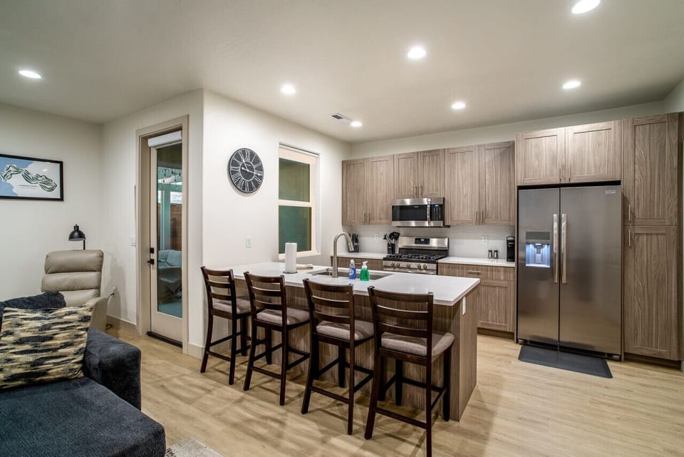 Full Kitchen