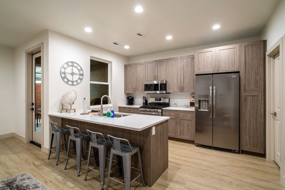 Full Kitchen