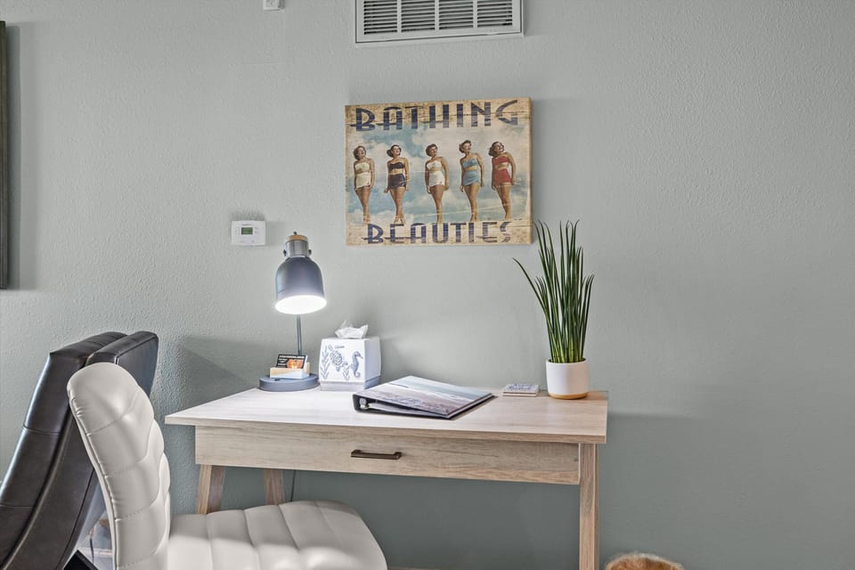 Desk & chair