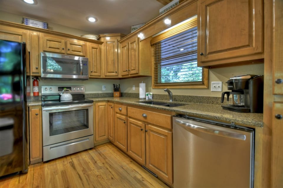 Anchors Away - Kitchen