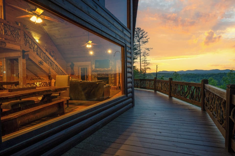 Majestic View offers Stunning Panoramic Views