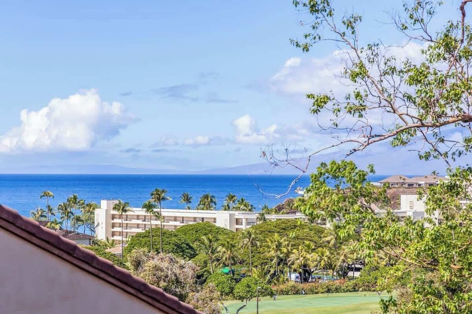 Ocean view lanai