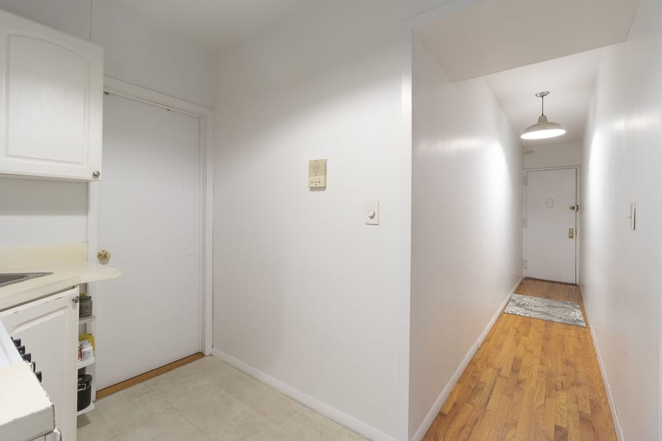 4-Entrance(1)