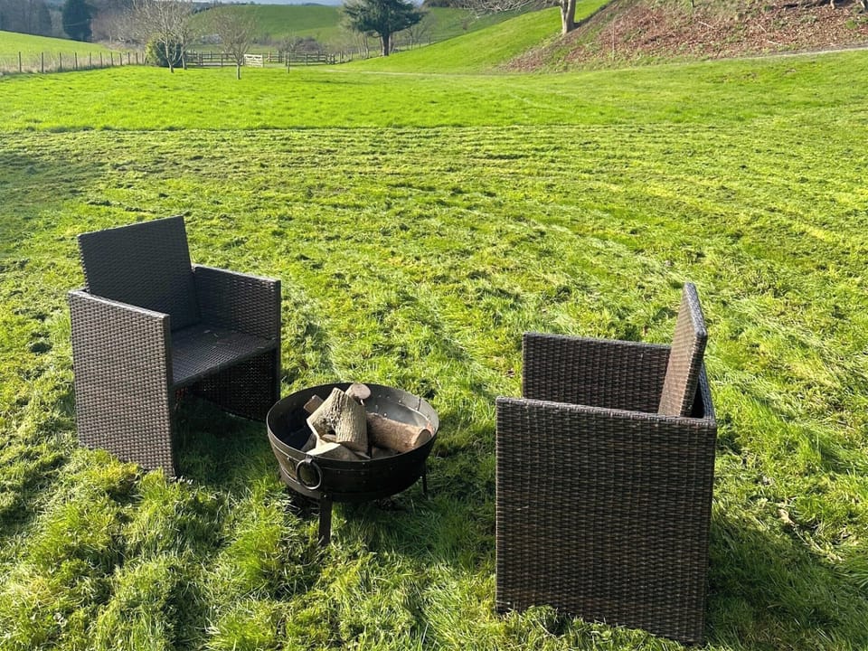 Sitting-out-area | The Cow Shed, Quadford, near Bridgnorth