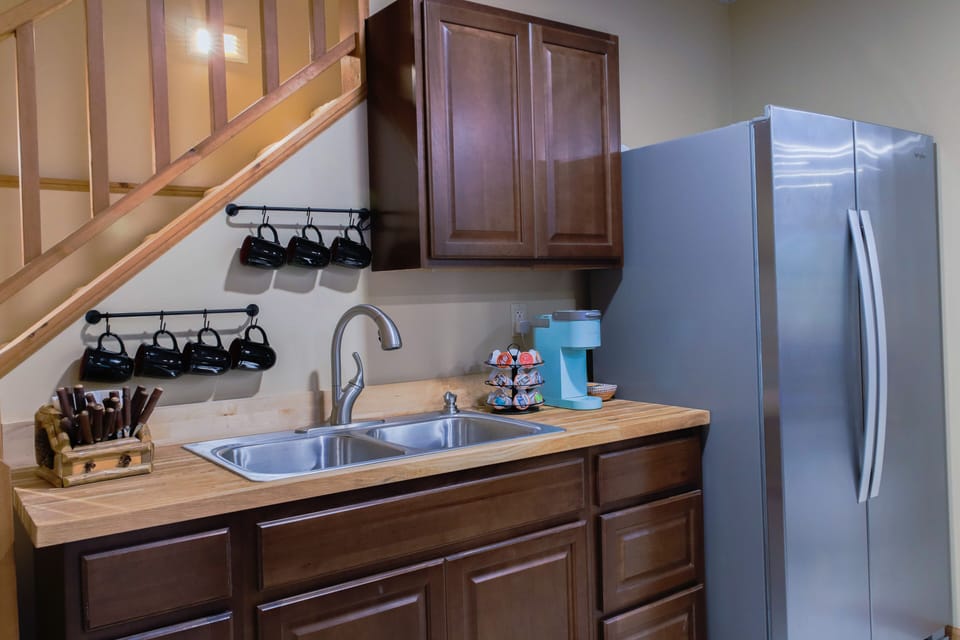 Basement mini kitchen 