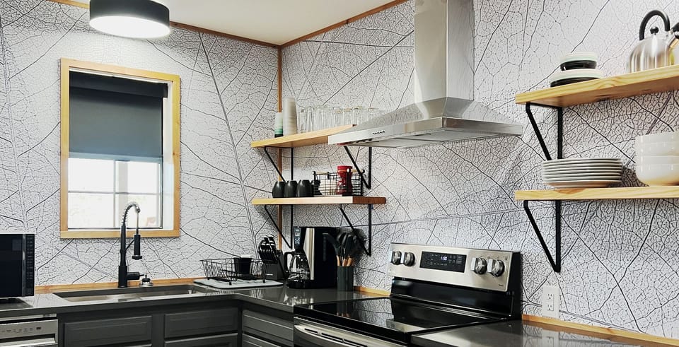 The Gemstone Cabin. Diamond hunters headquarters. Near The Crater of Diamonds Cabin in Pike County