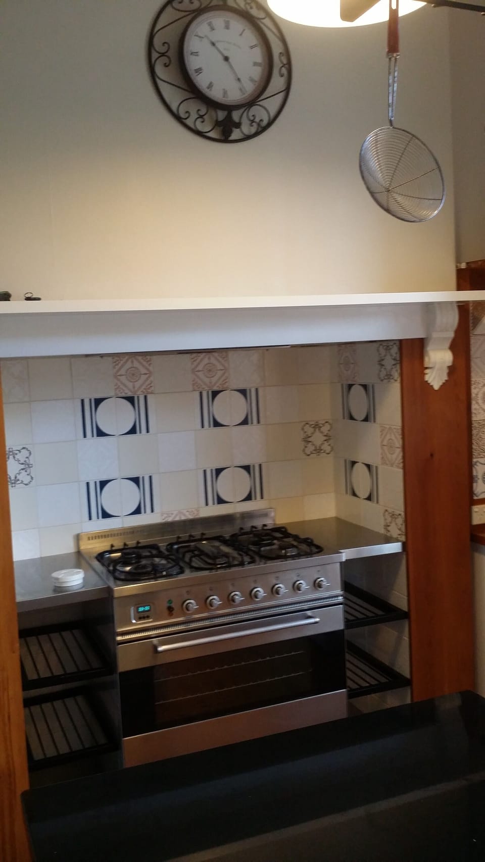 A fully equipped kitchen with all the utensils and crockery you'd need.