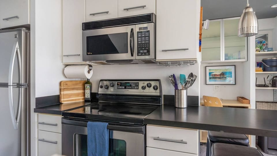 Do worry about bringing anythig other then yourself. We've got it for you.